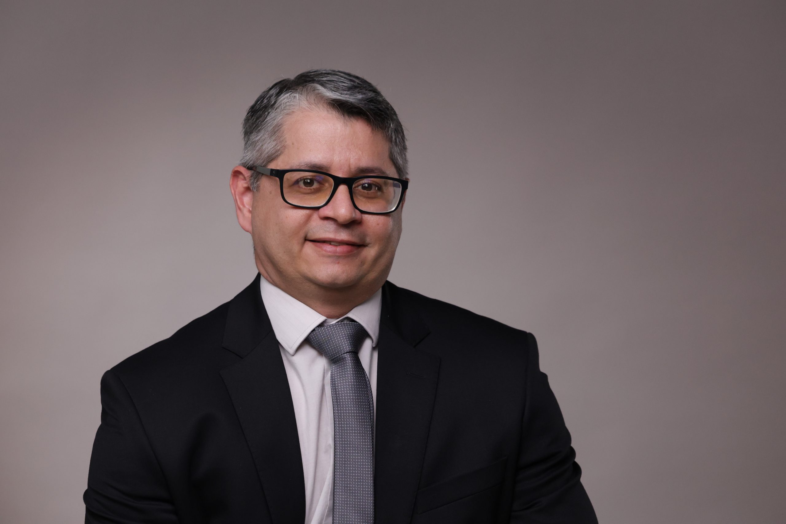 Retrato do advogado Robson Ferreira da Rocha